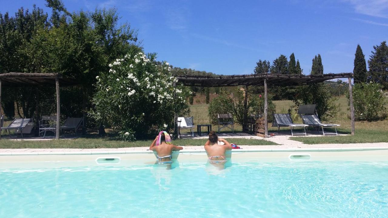 גרוסטו Agriturismo Lupo Vecchio מראה חיצוני תמונה