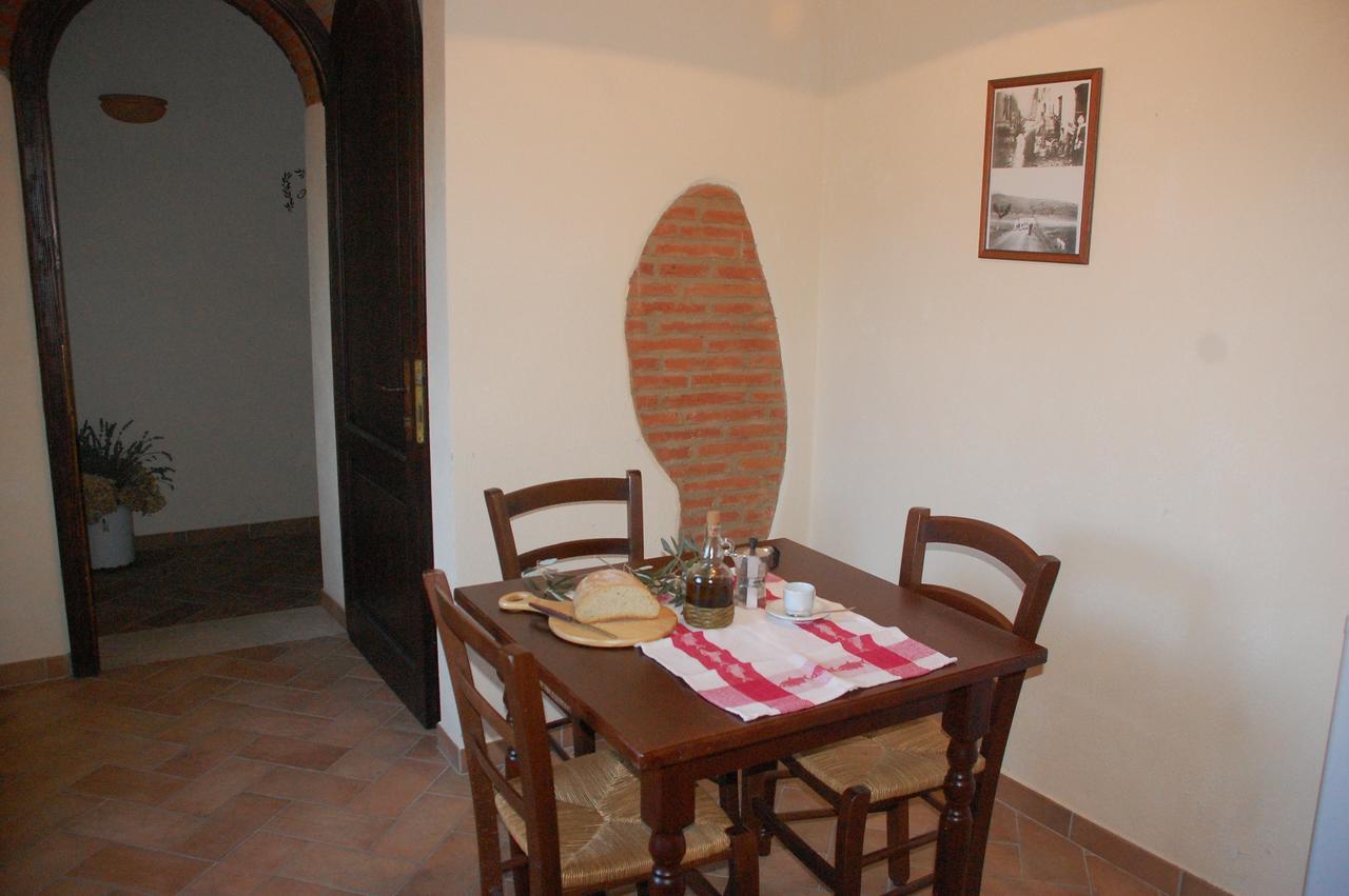 גרוסטו Agriturismo Lupo Vecchio מראה חיצוני תמונה