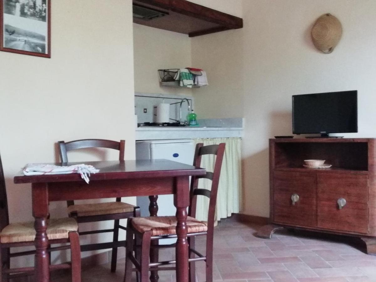 גרוסטו Agriturismo Lupo Vecchio מראה חיצוני תמונה
