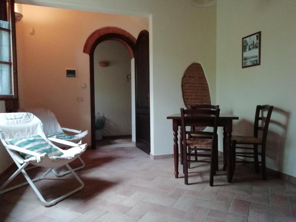 גרוסטו Agriturismo Lupo Vecchio מראה חיצוני תמונה